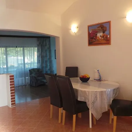 Zadar Apartment *